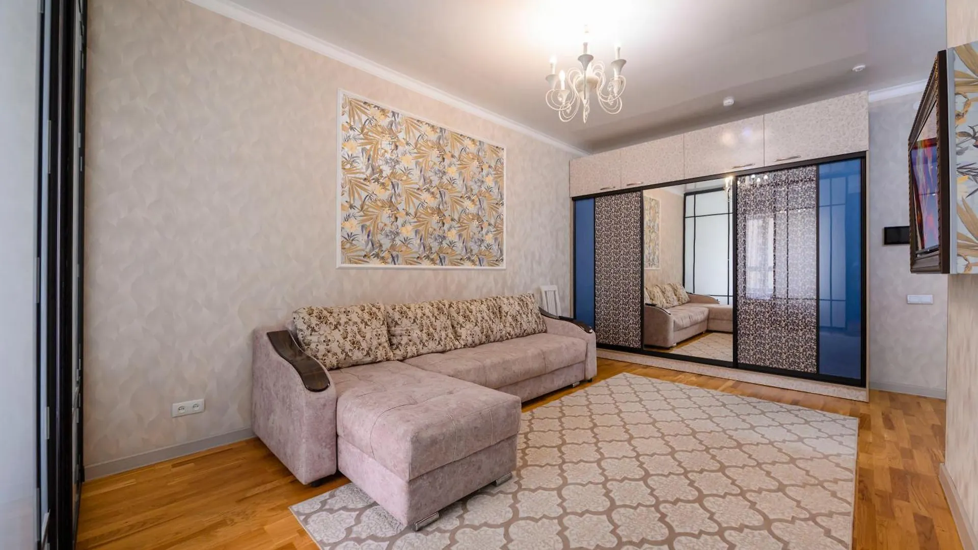 Apartment Central Avenue 136 Almaty